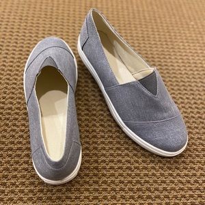 (NWOT) Grey Slip Ons